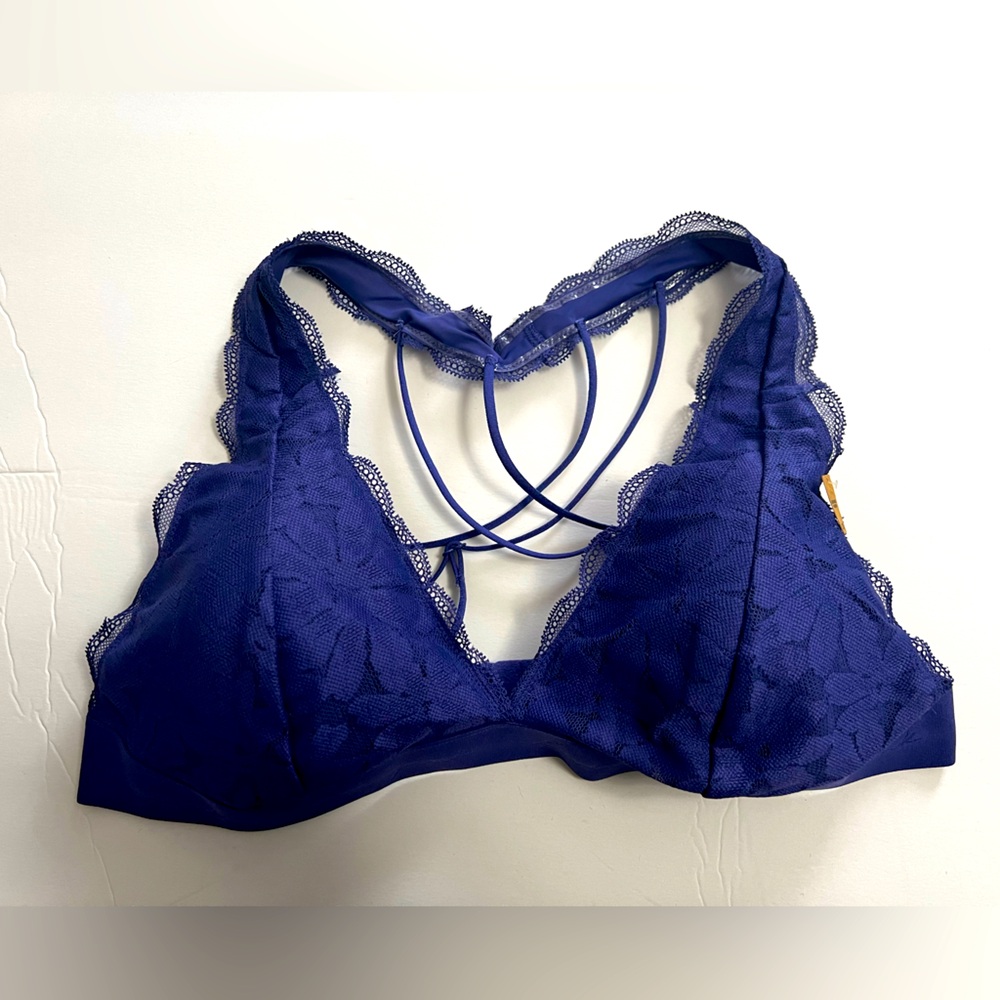 Victoria Secret, Pink bralette